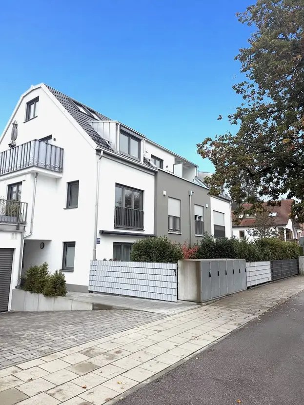 Hausansicht der Maisonette in München-Obersendling