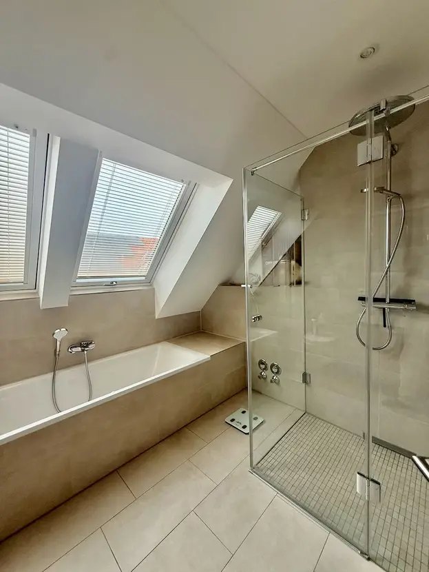 Weitere Ansicht des Badezimmers
